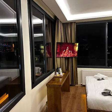 Lokka Ortakoy Istambul