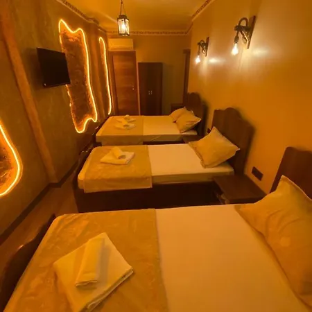 فندق Ulusoy Cafe *