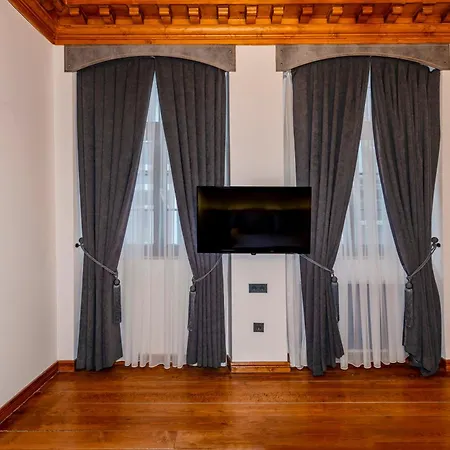 Elmira Pera & - Special Class Hotel *