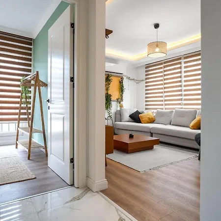 Forest Inspired Designed 1br Luxury Flat In Tomtom Daire İstanbul