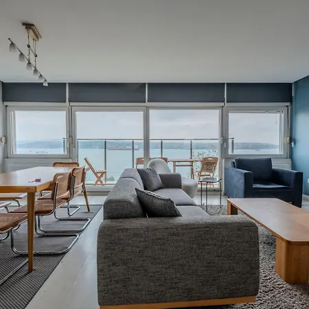 Bosphorus View Gem - 3 Large Bedrooms - 2 Baths & Balcony In Prime Location Appartamento *