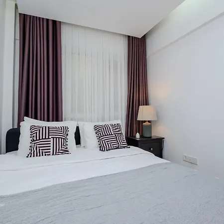 Apartamento Bosphorus View Gem - 3 Large Bedrooms - 2 Baths & Balcony In Prime Location Estambul