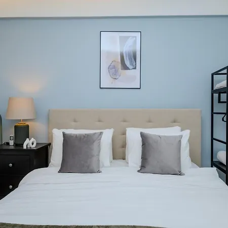 Apartamento Bosphorus View Gem - 3 Large Bedrooms - 2 Baths & Balcony In Prime Location