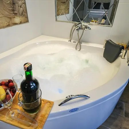 Nomad Hub Hotel apartamentowy *