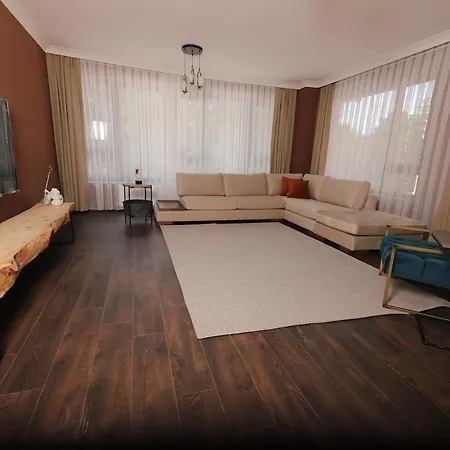 1002 135 Sqm Peaceful Minimal Architecture Apartman *
