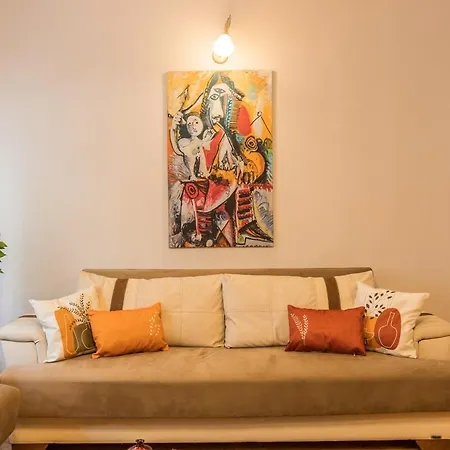 Апартаменты Stylish 1br Near Taksim & Bosphorus W Great Design *