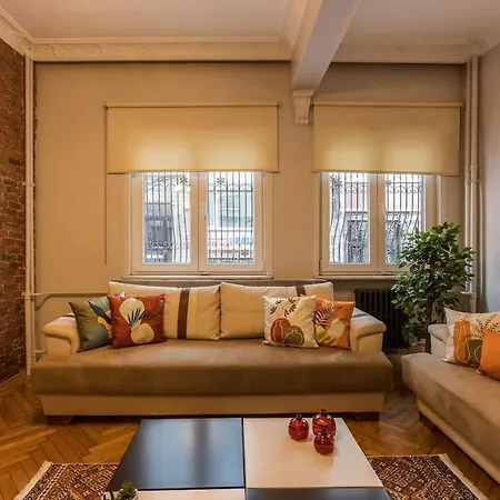 Stylish 1br Near Taksim & Bosphorus W Great Design Апартаменты