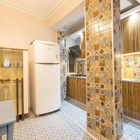 Апартаменты Stylish 1br Near Taksim & Bosphorus W Great Design Стамбул