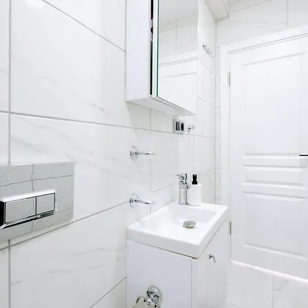 Modern Renovated Flat In The Heart Of Istiklal Апартаменты