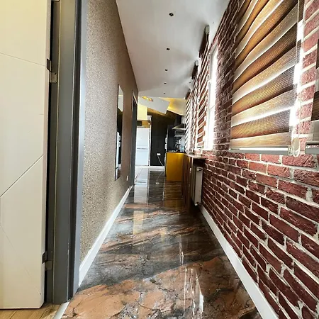 Se Group Corner * Provincia di Istanbul