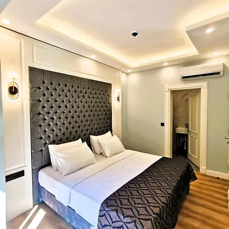 Luxx Garden Szálloda