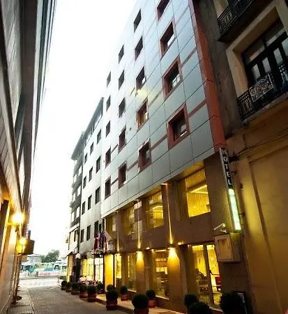 Bella Hotel