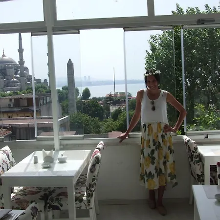 Artemis Old Hotel
