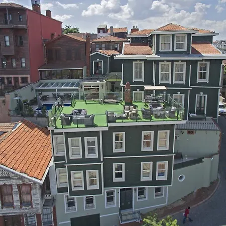 Hhk Hotel 4*
