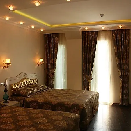 Charm 3*