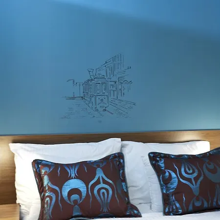 Pera Apartahotel 3*