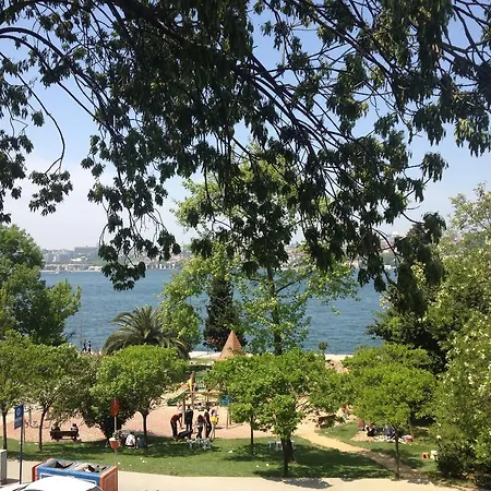 Bosphorus Apartment