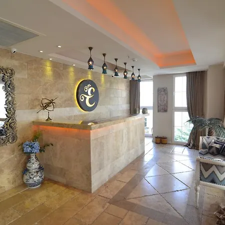 Elegance Hotel