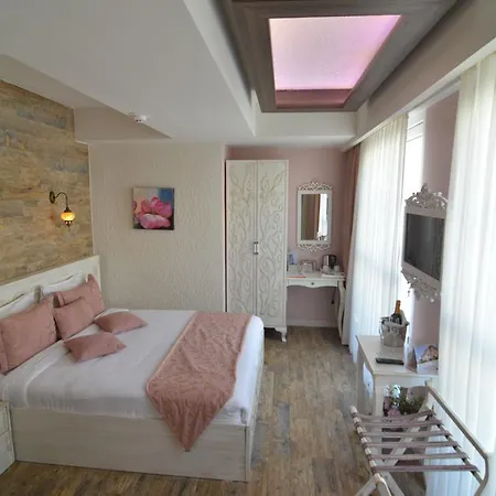 Hotel Elegance 4*
