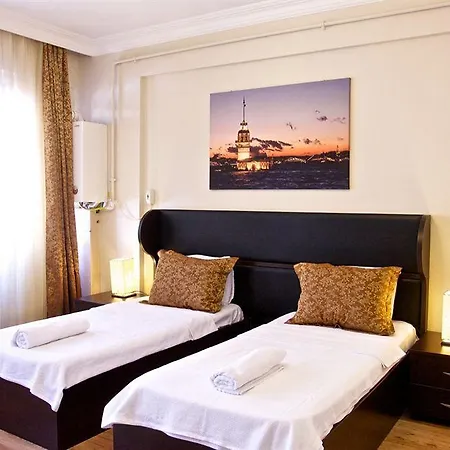 Adonis House Taksim 3*