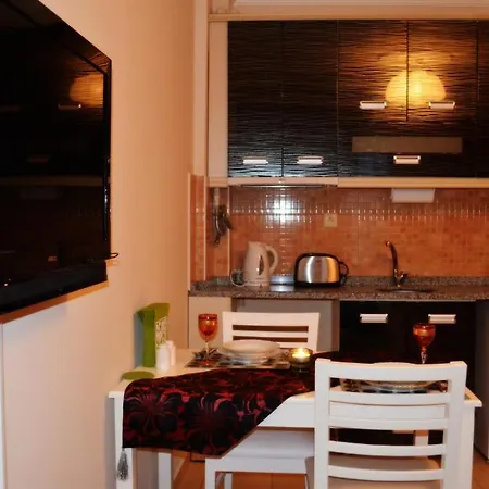 Taksim Guest 3*