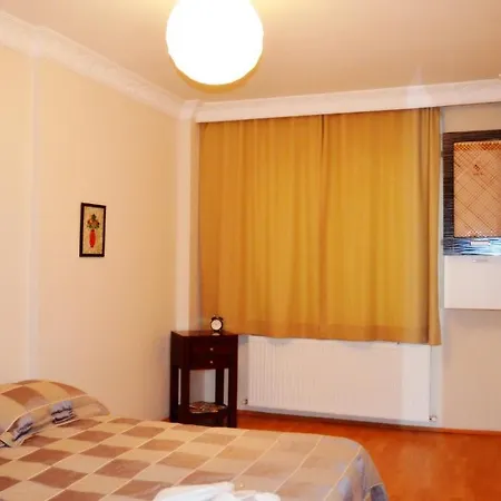 Hotel Taksim Guest 3*