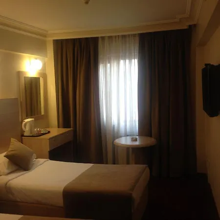 Otel Buyuk Sahinler 4*