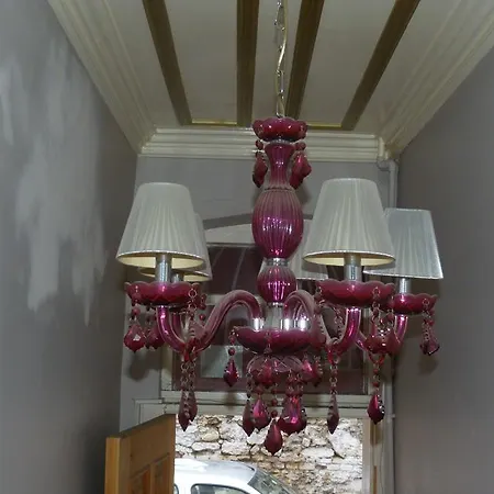 Eagles Budget Bed & Breakfast 3*