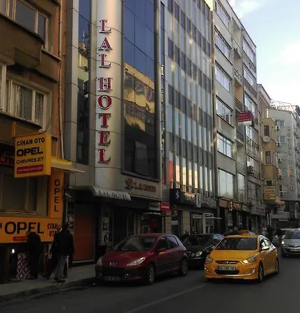 Lal Hotel 3*
