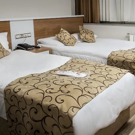 Lal Hotel