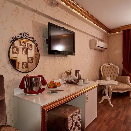 Marmara Deluxe Hotel 4*