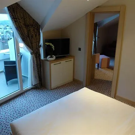Le Mirage Hotel