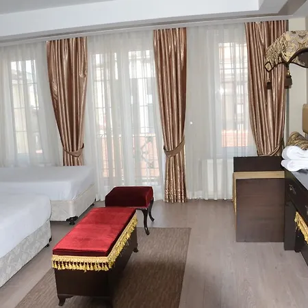 Hotel Cosmos 2*