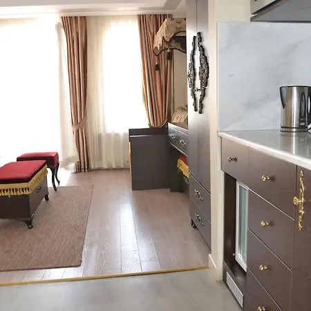 Hotel Cosmos 2*