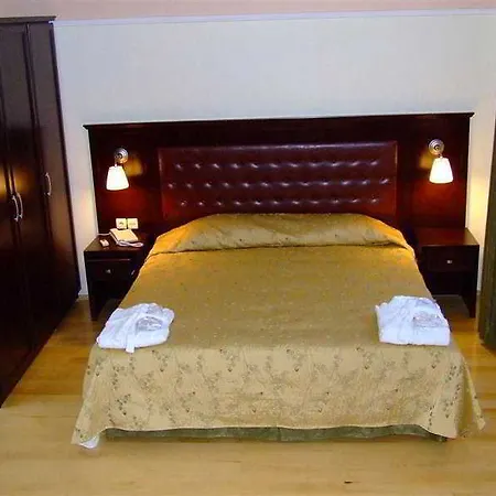 Tria Istanbul-special Category Otel 4*