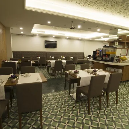 Hotel Cumbali Plaza