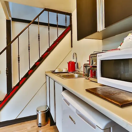 Hotel City Apart Istanbul 3*