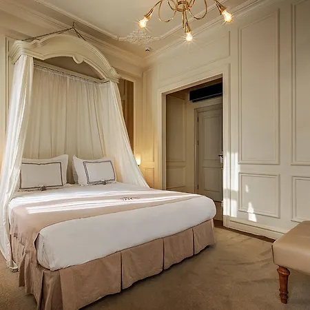 Galata Antique - Special Category Стамбул
