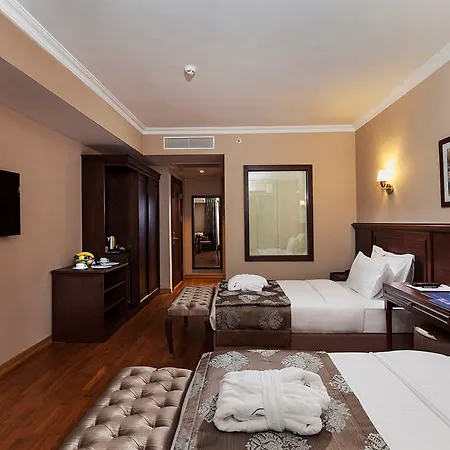Hotel Nova Plaza Taksim Square 4*