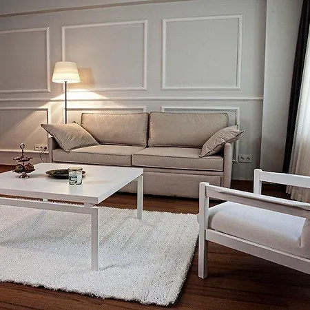 Aparthotel 212