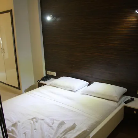 Hotel Mio 3*