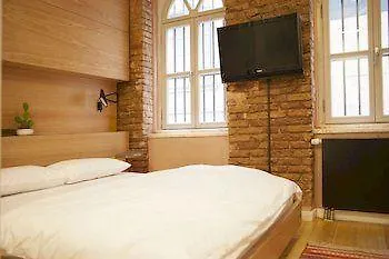 Hotel 4 Floors