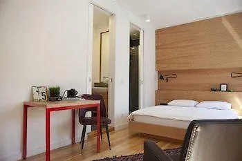 Hotel 4 Floors *
