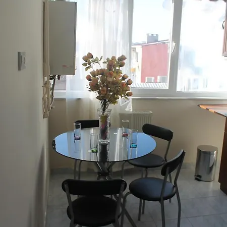 Pera Apartment *
