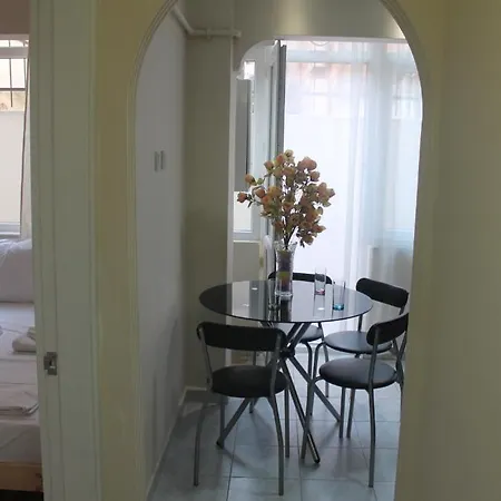 Pera Apartment *
