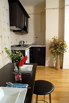 Apartahotel Airport 3*