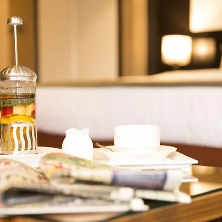 Hotel Atasehir Palace & Conference 4*