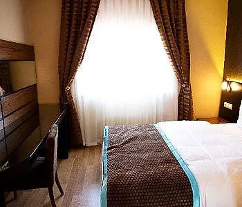 Hotel Au Pera 5*