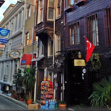 Naz Wooden House Гостевой дом Стамбул