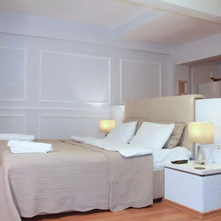 212 Aparthotel